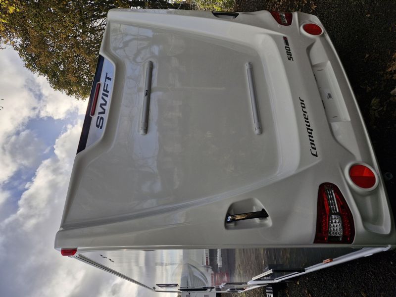 2026 Swift Conqueror 580