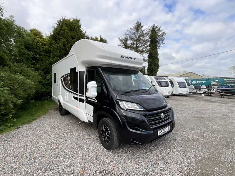 2021 Swift Edge 494 Black Edition