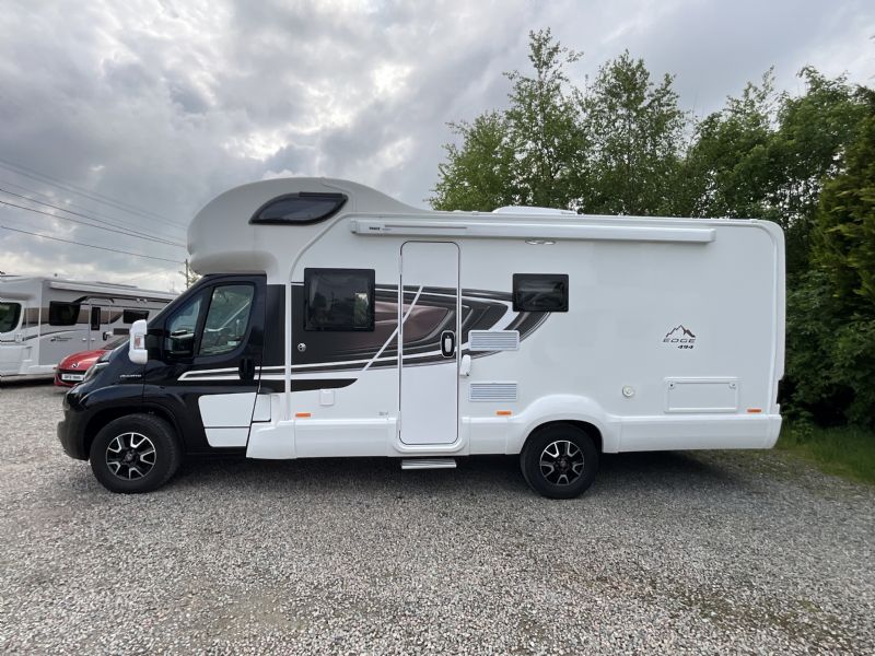 2021 Swift Edge 494 Black Edition