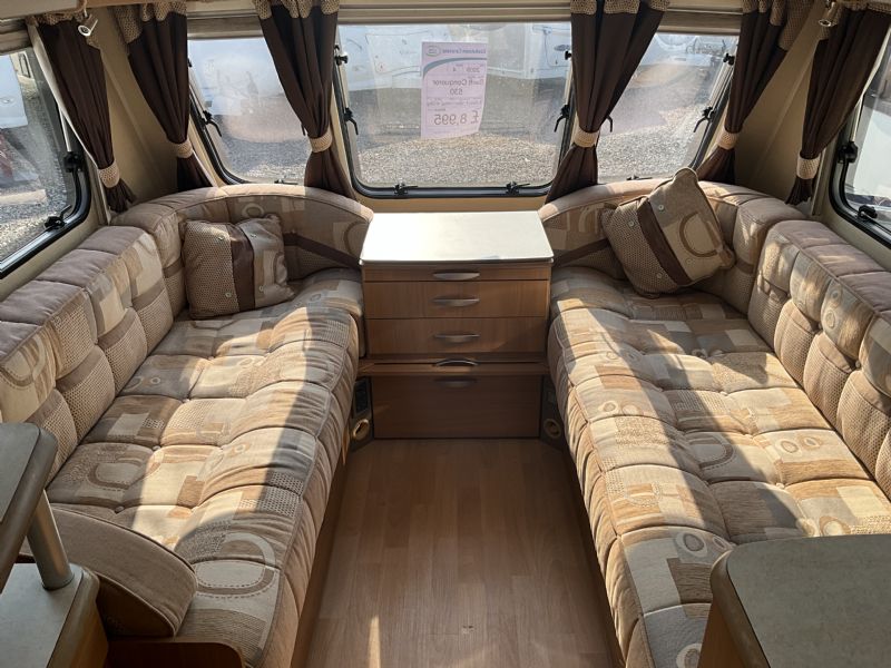 2009 Swift Conqueror 530