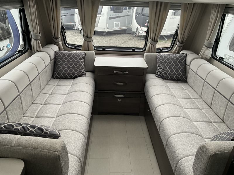 2021 Elddis Affinity 520